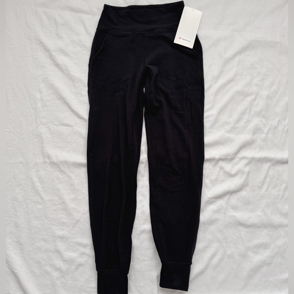 Lululemon Align Joggers - Picture 2 of 12